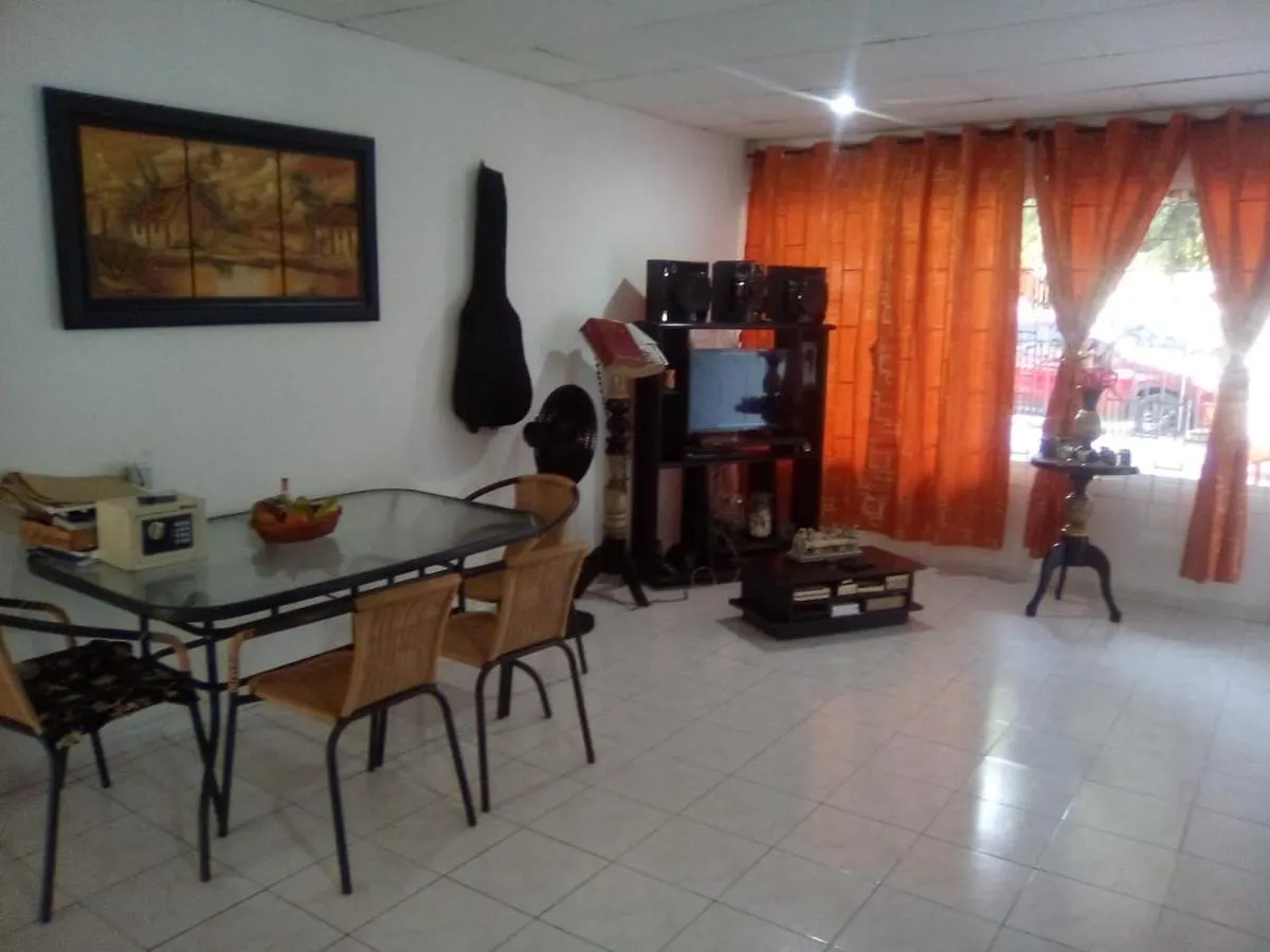 Guest house Cartagena De Indias - Barrio Crespo Hotel